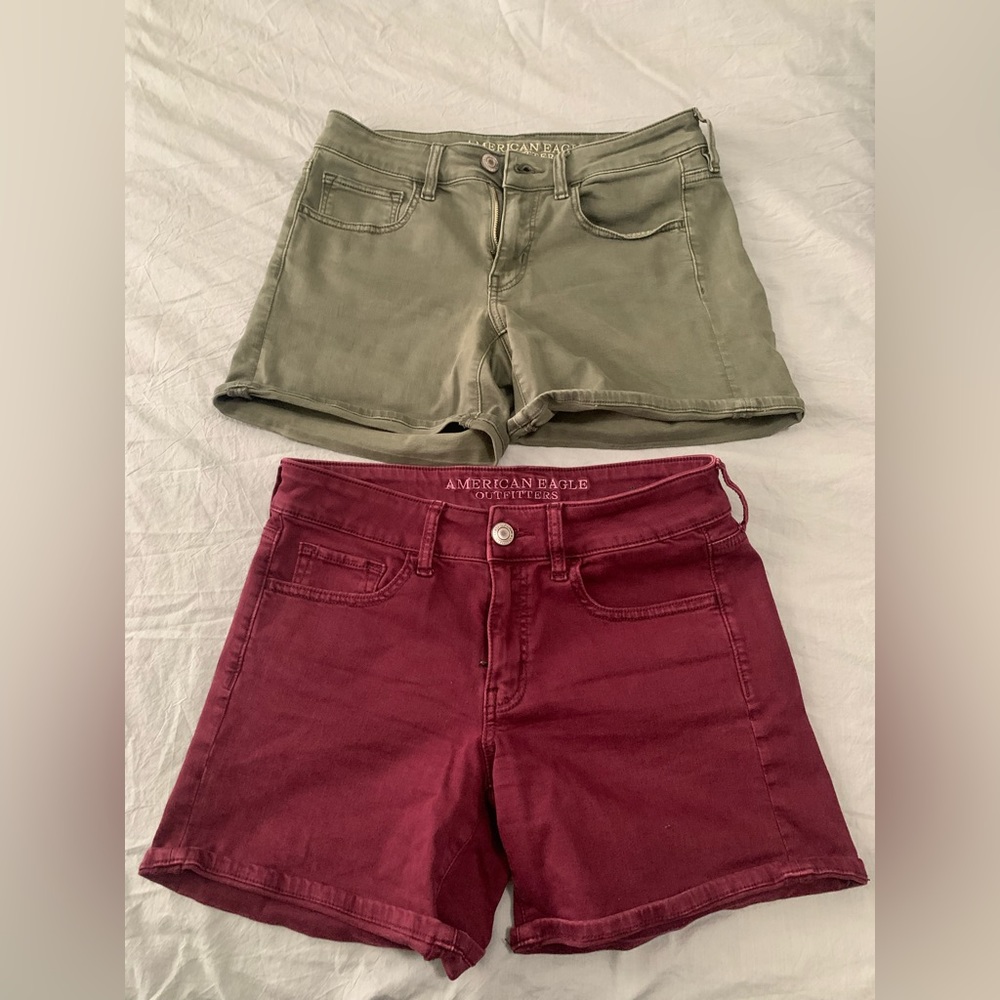 Lot AE colored midi shorts